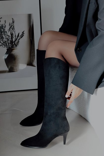 Nice Stitching Detailed Boots Pointed Toe Wooden Heeled Women's Shoes