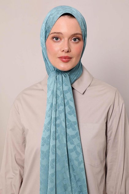 Water Green Crystal Pattern Jacquard Capri Shawl