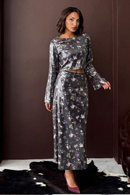 تنورة طويلة مزينة بالترتر مطبوع من Flower Dsn Pullu