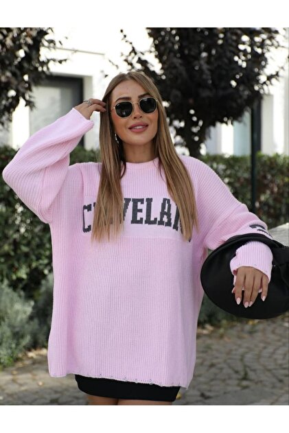 Homay Kadın Oversize Cleveland Yazılı Triko Kazak – Rahat Kalıp