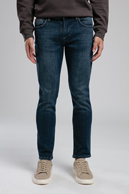 Jagger Men's Slim Straight Slim Fit Regular Waist Straight Leg Jeans Blue
