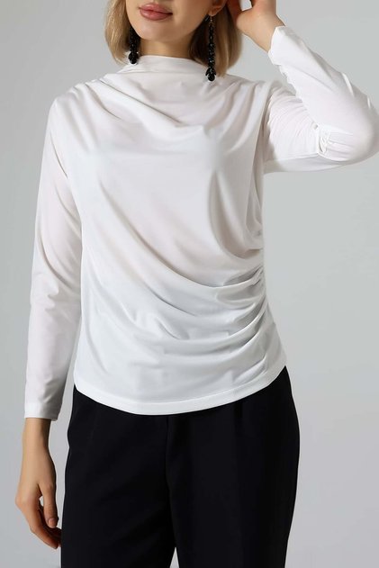 Sandy Turtleneck Ruched Detail Blouse – Comfortable & Elegant