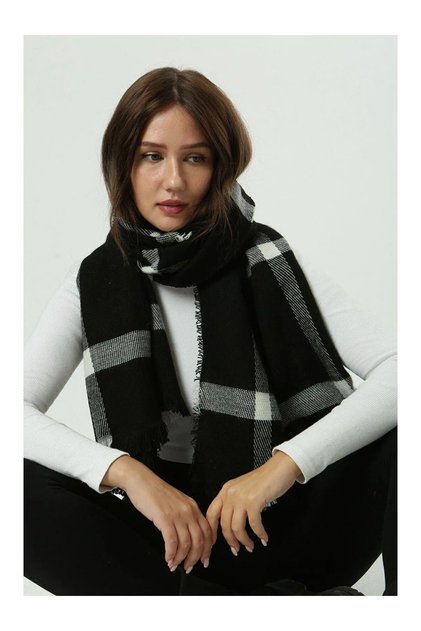 Warm Thick Winter Soft Textured Tassels Shoulder Wrap Long Puffy Black Plaid Shawl Scarf 175X70Cm