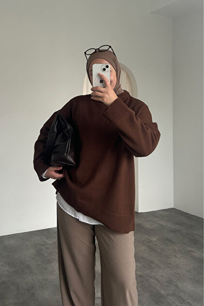 Women's Crew Neck Oversized Knitwear Tunic Sweater Brown