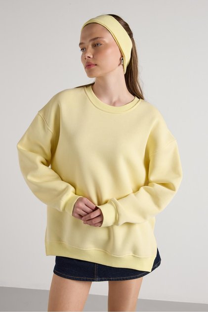 Women's Yellow Basic Slit Oversized 3 Thread Fleece-Lined Sweatshirts 30078