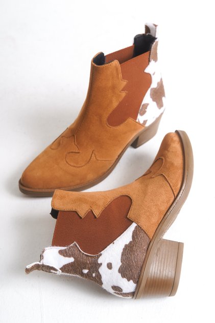 Women's Boots Western Cowboy Tan Color Elastic Embroidery Detailed Agatha