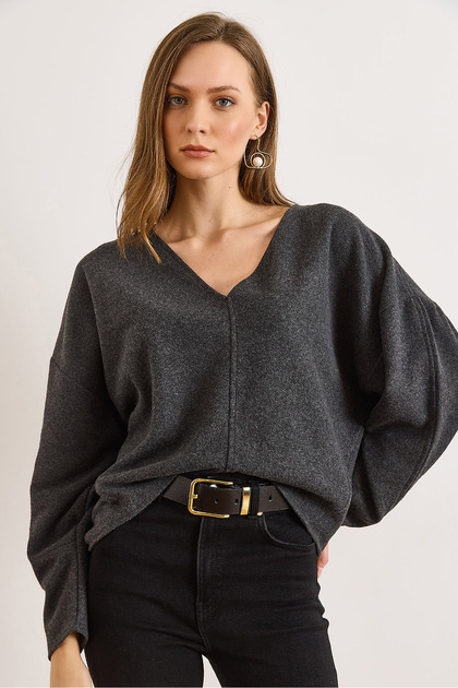 Women's Smoked V-Neck Stitching Detail Flowy Thessaloniki Blouse Blz-19003166