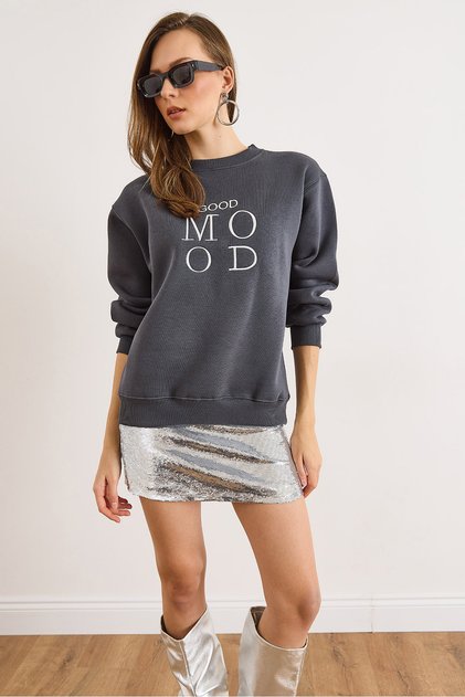 Women's Smoked Good Mood Embroidered Fleece-Lined Comfortable Fit Sweatshirt Swt-19000776