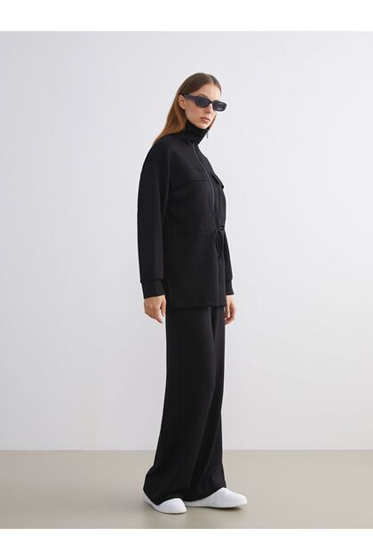LC Waikiki LCW Modest Dik Yaka Oversize Kadın Fermuarlı Sweatshirt
