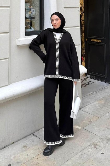 Striped Knitwear Suit Black