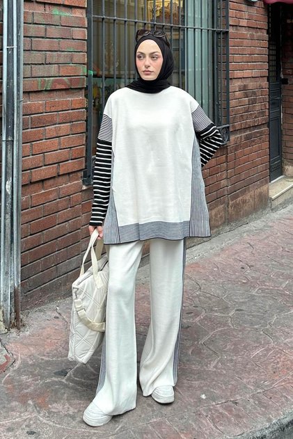 Side Striped Poncho Hijab Set Cream