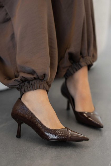 Vitali Women's Patent Leather Stiletto Brown