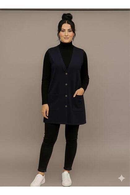 Comfortable Fit Buttoned Pocket Detail Long Vest Stylish and Easy to Match