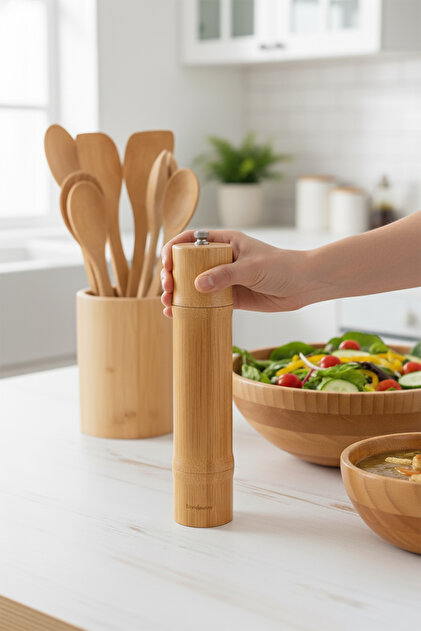 Madras Salt Pepper Grinder Medium B2458