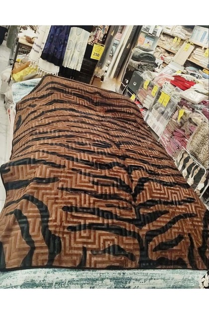 Safari Double Ultra Soft Embossed Mink Blanket (200X240)-Leopard Dark Brown Black