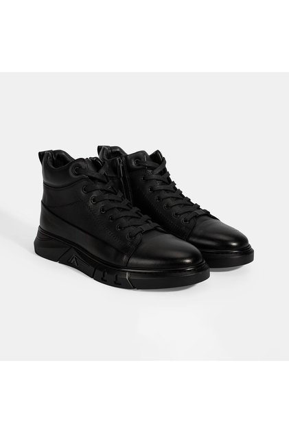 Men's Black Lace-Up Leather Boots