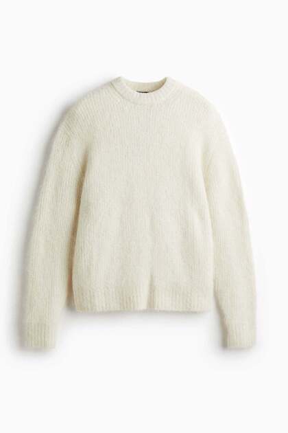 Loose Fit Fuzzy jumper