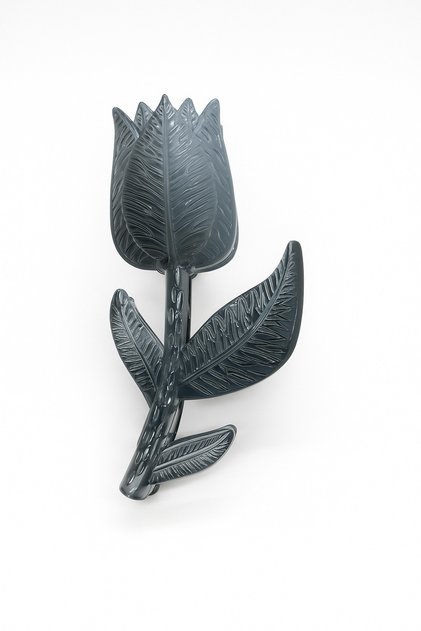 Sturdy and Durable Metal Latch Buckle with Rose Design