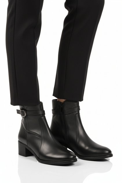 Black Genuine Leather Women's Zip-Up Boots with Fleece-Lined Heel 24113-1