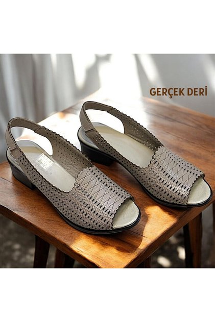 Open Front Genuine Leather No Sound Mother Model Short Heel Sandals