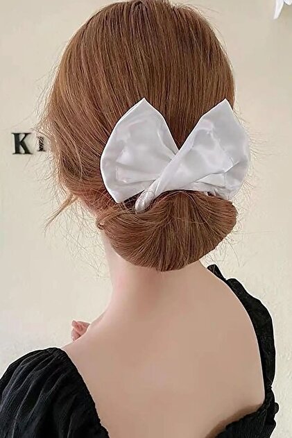 White Colored Wire Bun Clip – Stylish and Elegant Hair Accessory