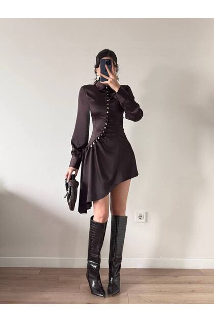 Rochie mini asimetrică din satin pentru femei, tip cămașă, cu mânecă lungă și nasturi, pentru ocazii elegante, maro