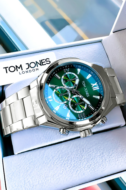 Men's Wristwatch 3 Atm Water Resistant Silver Color Steel Band Cbk655