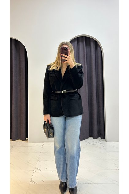 Peluş Kemer Detaylı Ceket