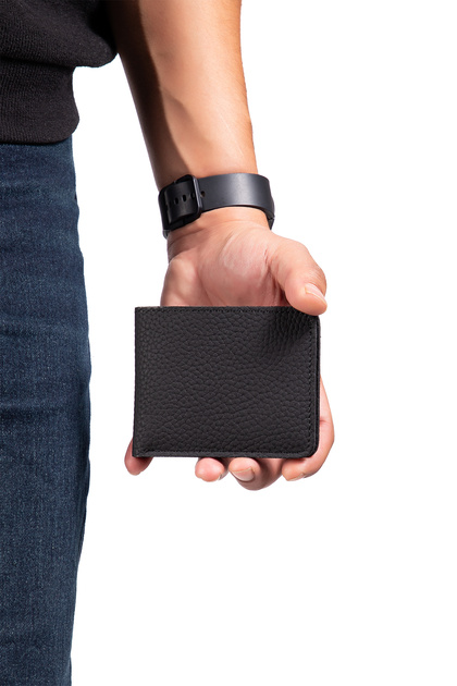 Mount Genuine Leather Minimal Wallet with Coin Compartment, Card Holder and Magnetic Closure