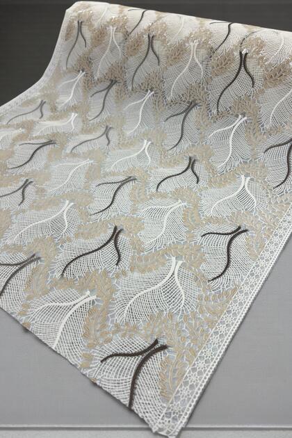 Pvc Transparent Covering Non-Perforated Lace Shelf Cover / Runner-Leaf