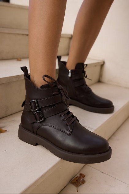 Carvani̇ Women's Brown Genuine Leather Buckle Detail Boots