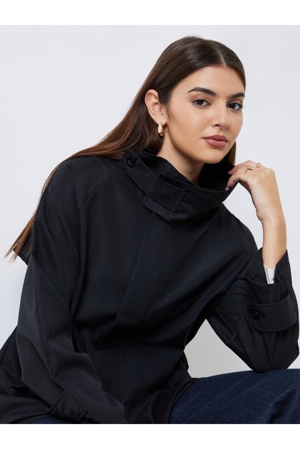 سترة ترنش طويلة باللون الأسود