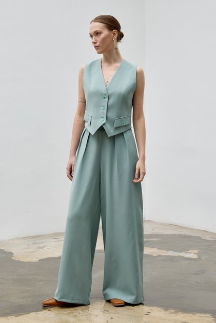 Green Vest and High-Waisted Wide-Leg Pants Eden Set