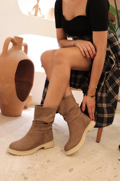 Chelby Mink Suede Stitched Sole Gusseted Casual Women's Boots