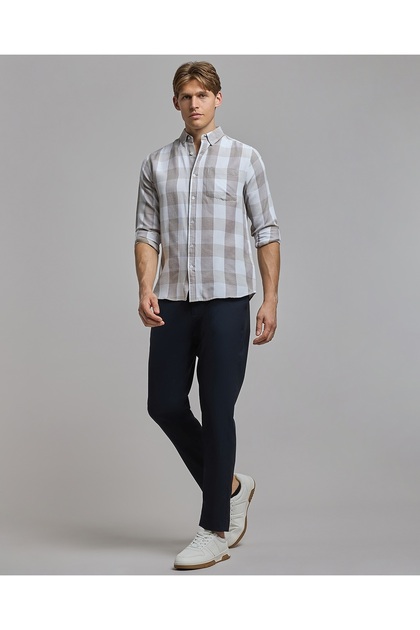 Solid Tapered Fit Trousers with Button Closure