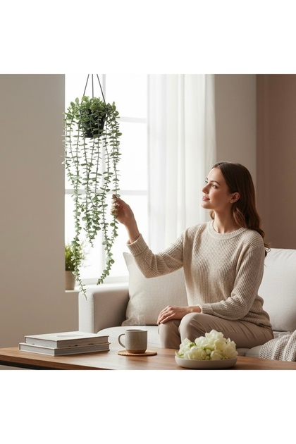 Yapay Çiçek Siyah Saksıda 80 Cm Yoğun Yapraklı Pastel Yeşili Okaliptus Sarkıt