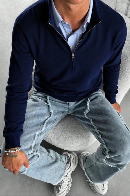 Marineblauer Herrenpullover mit normaler Passform und halbem Reißverschluss am Kragen