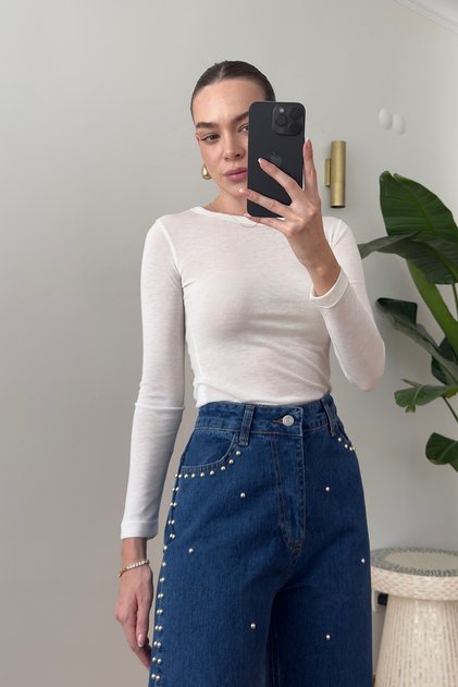 Infinite Fabric Crew Neck Blouse - White