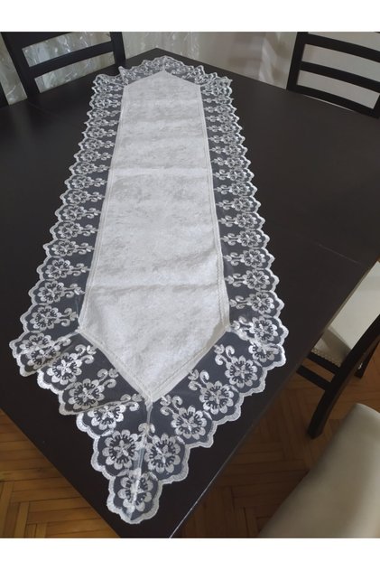 Trkačka traka sa čipkastim rubom, baršunasta tkanina, ekru boja, 40x135cm