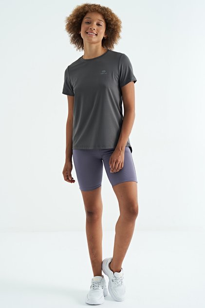 Dark Gray Back Slit Detailed O Neck Short Sleeve Standard Fit Women's T-Shirt - 97267
