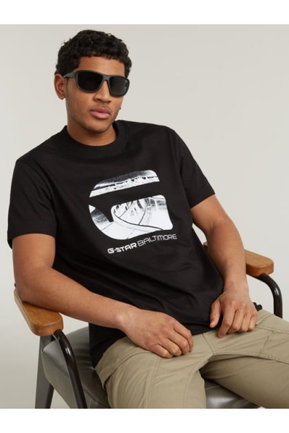 Tricou