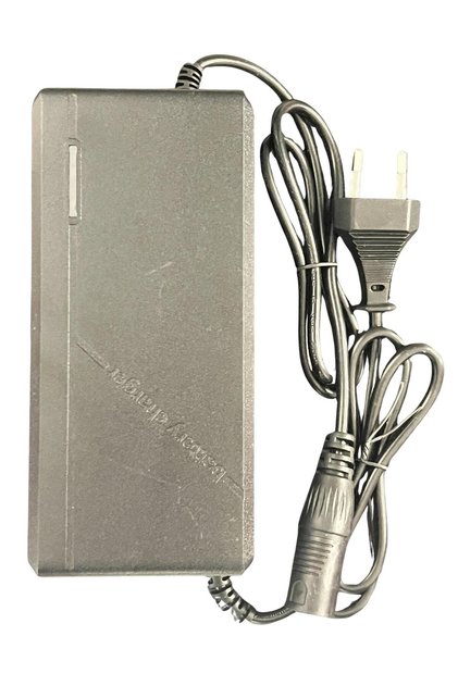 24 Volt 6 Amper Akülü Tekerlekli Sandalye Engelli Araba Şarj Adaptörü Aleti (27v-29.8V 6A)