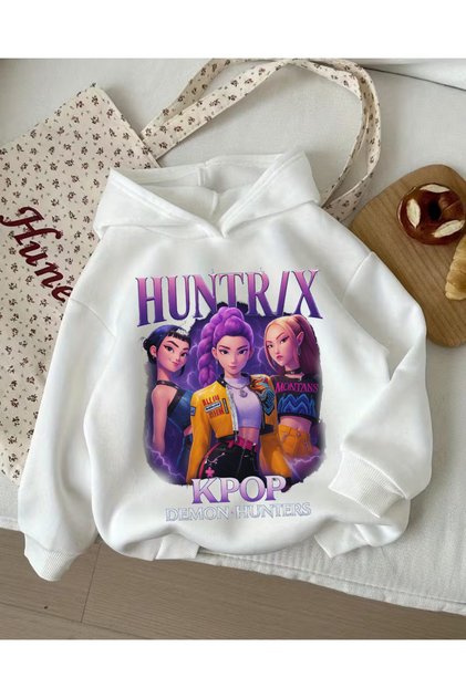 هودي سميك من Young KPop Demon Hunters مكون من 3 خيوط