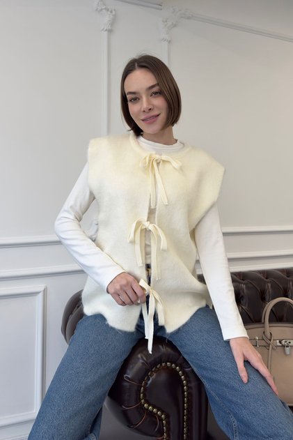 Feathered Tie-Down Design Vest - Ecru