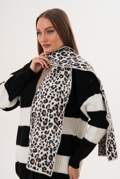 Trend Animal Print Scarf | Leopard Patterned Design Shawl | Soft Textured Quality Women's Winter Accessory