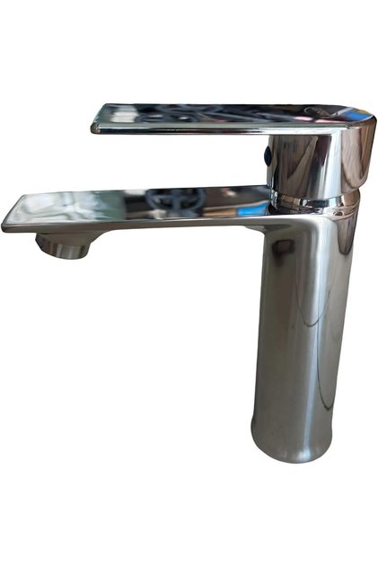 Basin Mixer Faucet - Single-Lever Chrome Bathroom Sink Tap with Hose