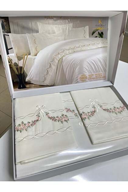 Karlla Nakışlı 6 parçadan oluşan pamuk saten nevresim set