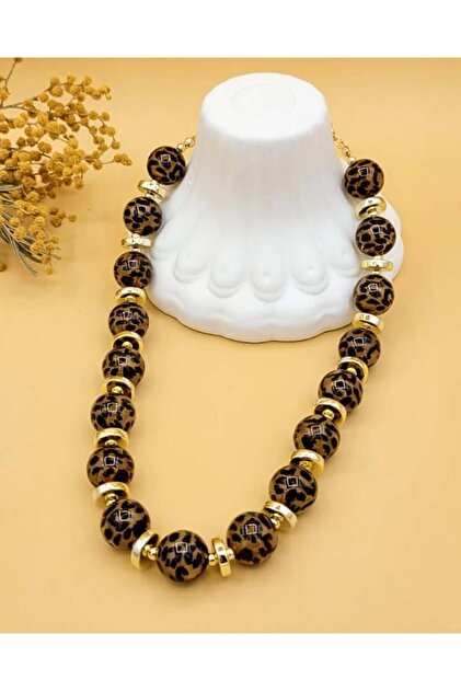 Gold Disk Detaylı Kahve Leopar Kolye