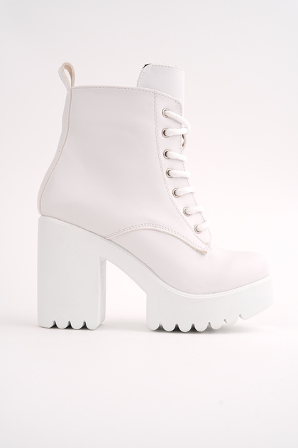 Legendary 546 Lace-Up Boots