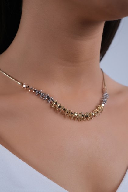 Üç Renk Dorika Saçaklı Altın Kolye